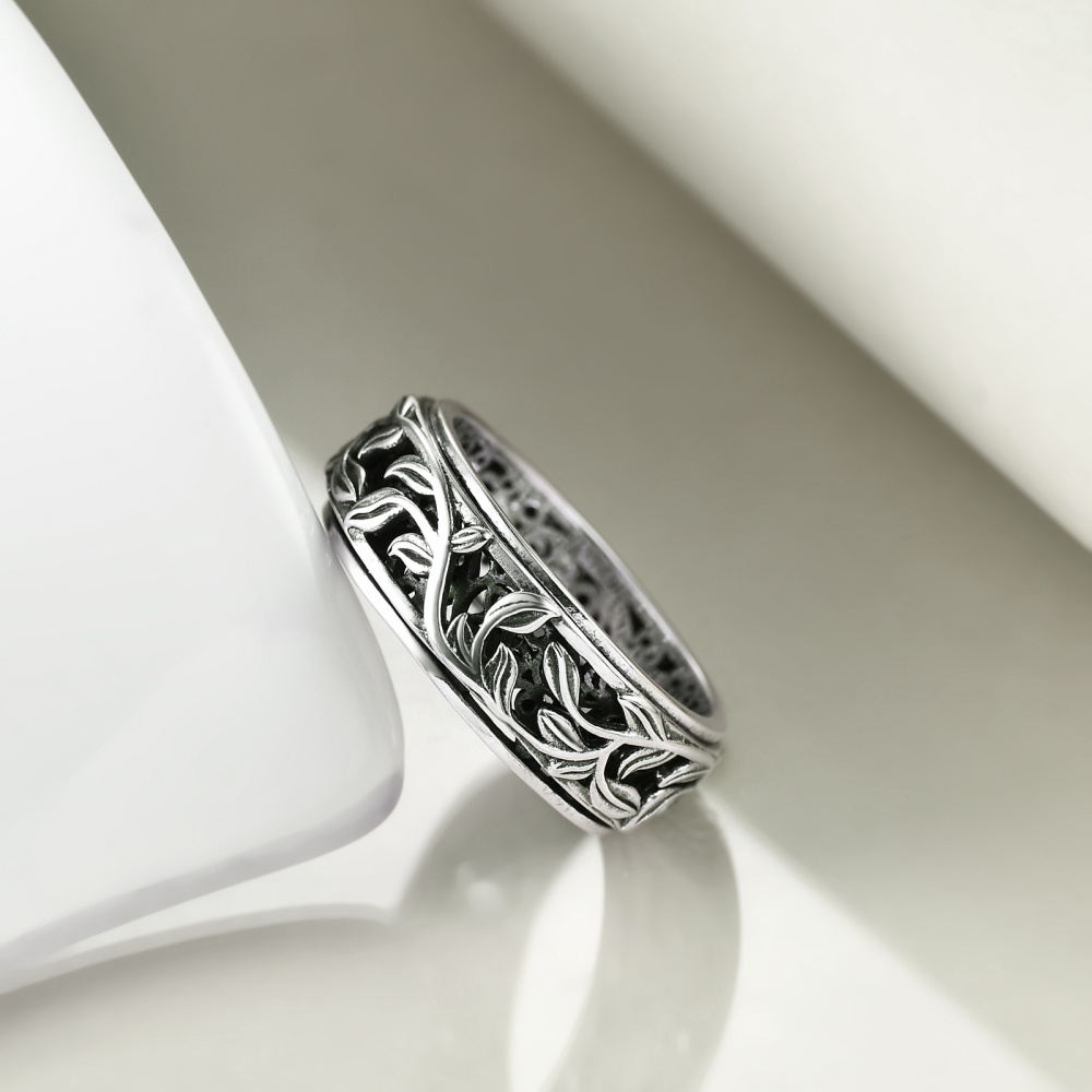 Anillo giratorio con hojas en plata de ley-4