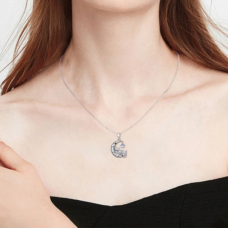 Collar de plata de ley con piedra lunar, pata de gato, luna y estrella grabados para mujer-2