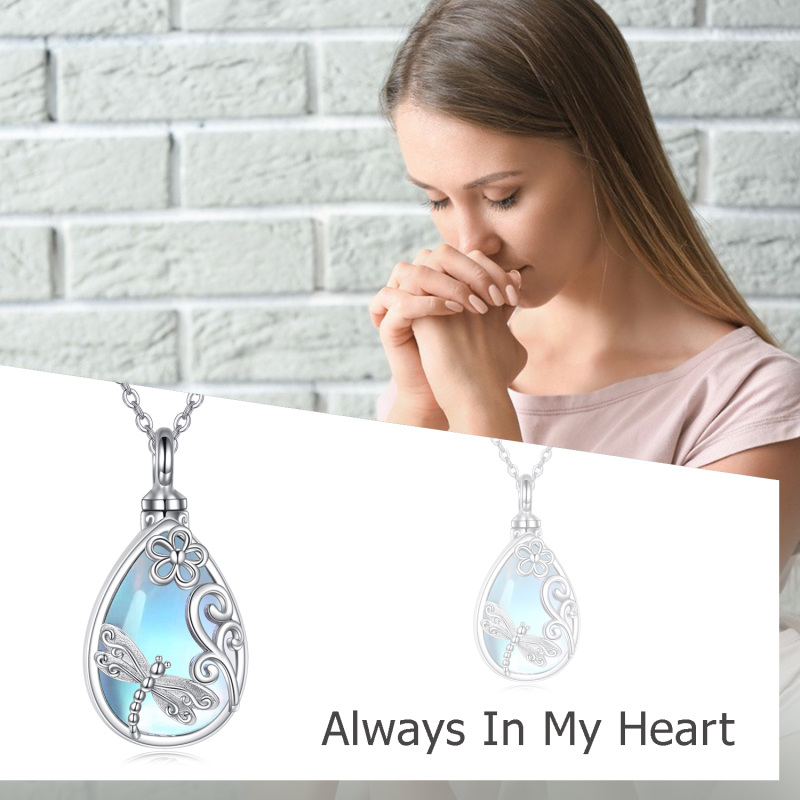 Colar de prata esterlina com libélula de pedra da lua e nó celta com palavra gravada-3