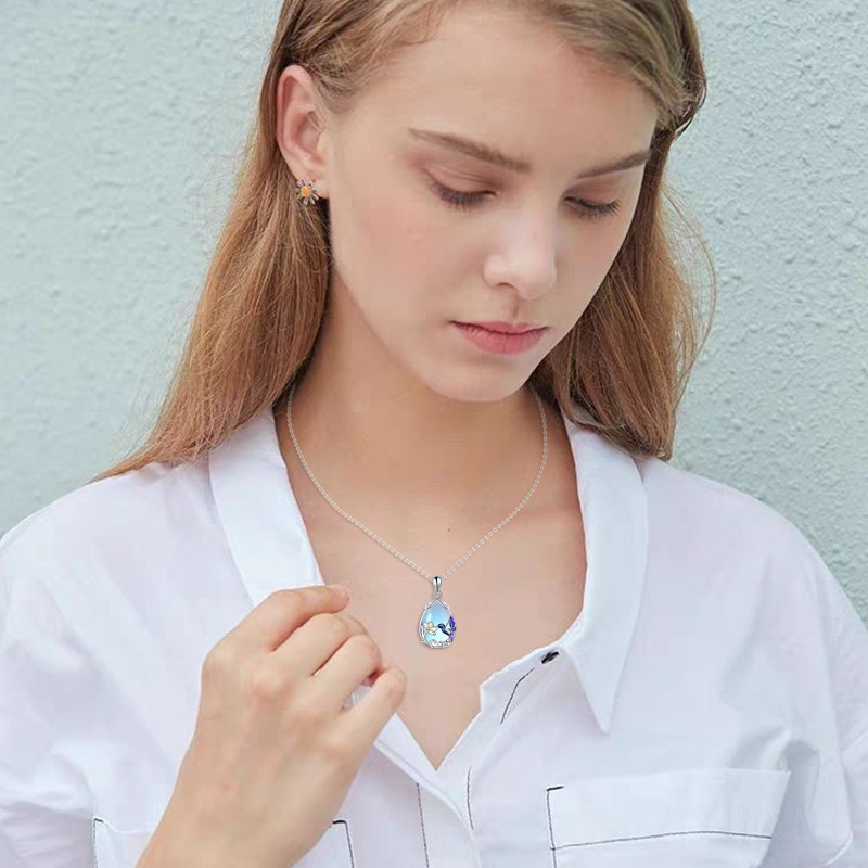 Colar com pingente de beija-flor em prata de lei com pedra da lua-2