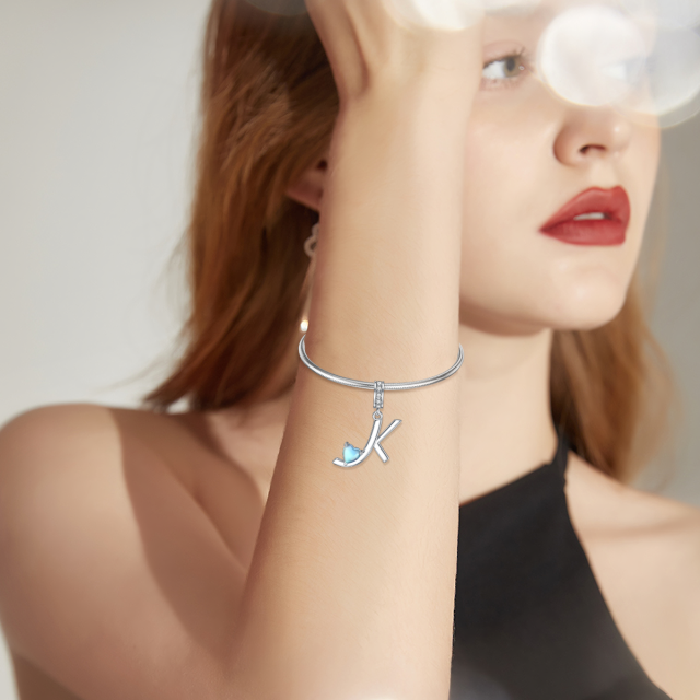 Ciondolo pendente personalizzato con lettera iniziale in argento sterling con zirconi cubici e pietra di luna con la lettera iniziale K-2