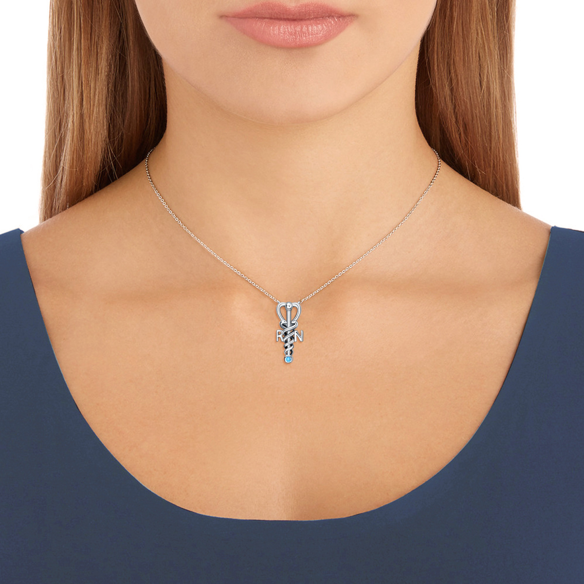 Collar con forma de estetoscopio y corazón de serpiente con circonita cúbica en plata de ley para mujeres y hombres-2