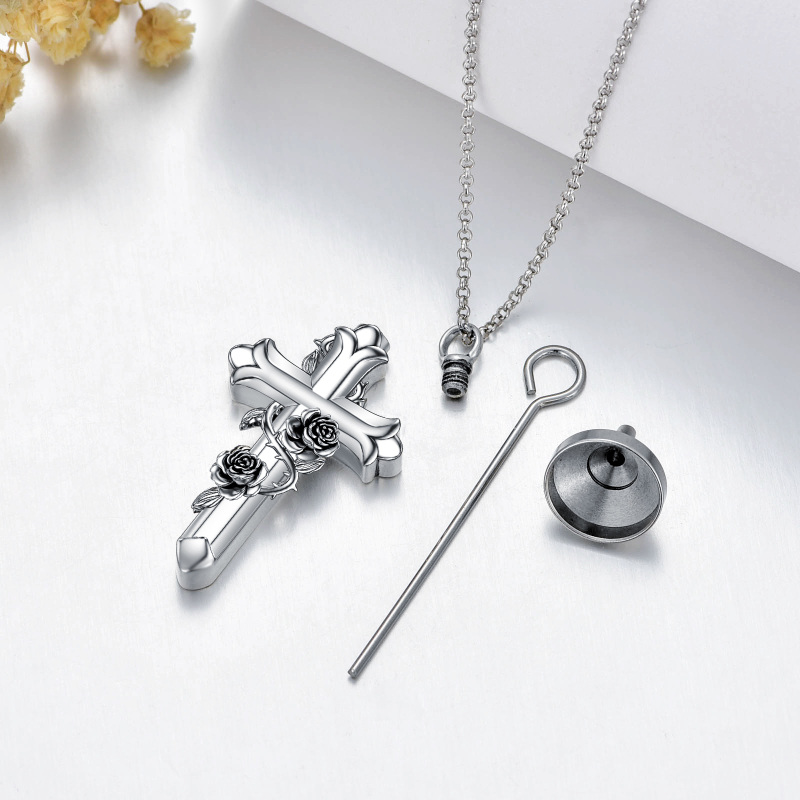 Colar de prata esterlina com rosa oxidada e cruz para cinzas-4