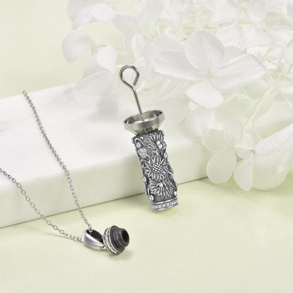 Collier Urne pour cendres en argent sterling oxydé avec zircon rond et tournesol-2