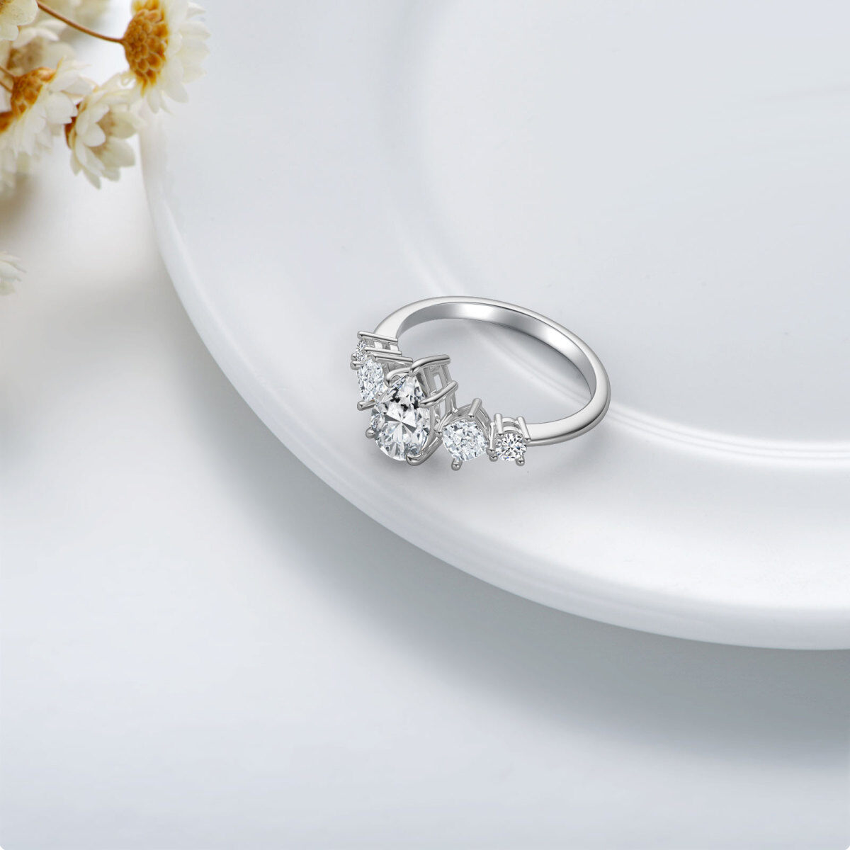 Anello di fidanzamento a forma di goccia di moissanite a forma di pera in argento sterling-3