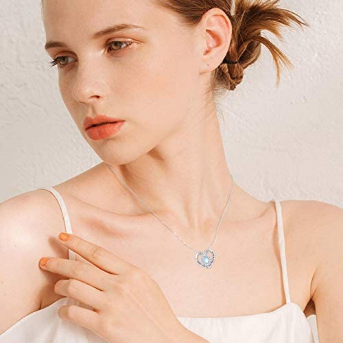 Collar de plata de ley con colgante de corazón de piedra de luna en forma de pera con pala-2