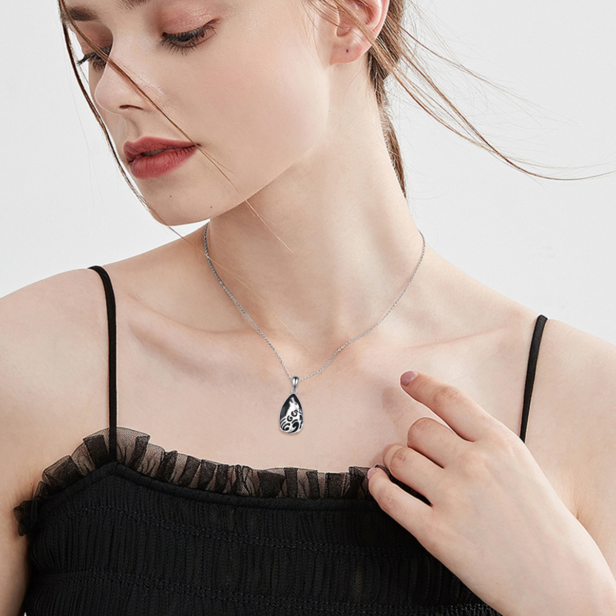 Collier en argent sterling avec pendentif loup en obsidienne en forme de poire-2