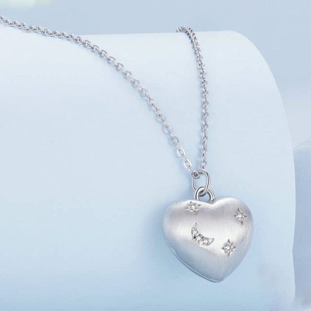 Collana con ciondolo a cuore con incisione personalizzata in argento sterling-3