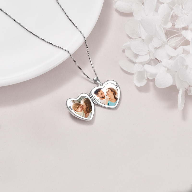 Colar de prata esterlina com medalhão fotográfico personalizado com coração de flor de papoila-4
