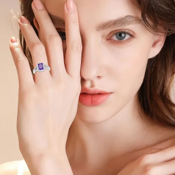 Anillo de compromiso de plata de ley con circonita cúbica redonda