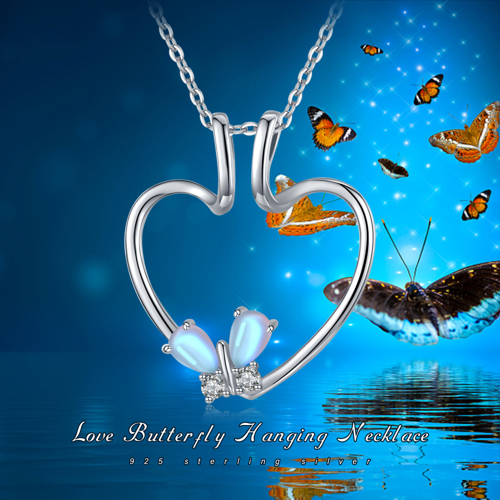 Collar con colgante de corazón y mariposa de piedra lunar en plata de ley-5