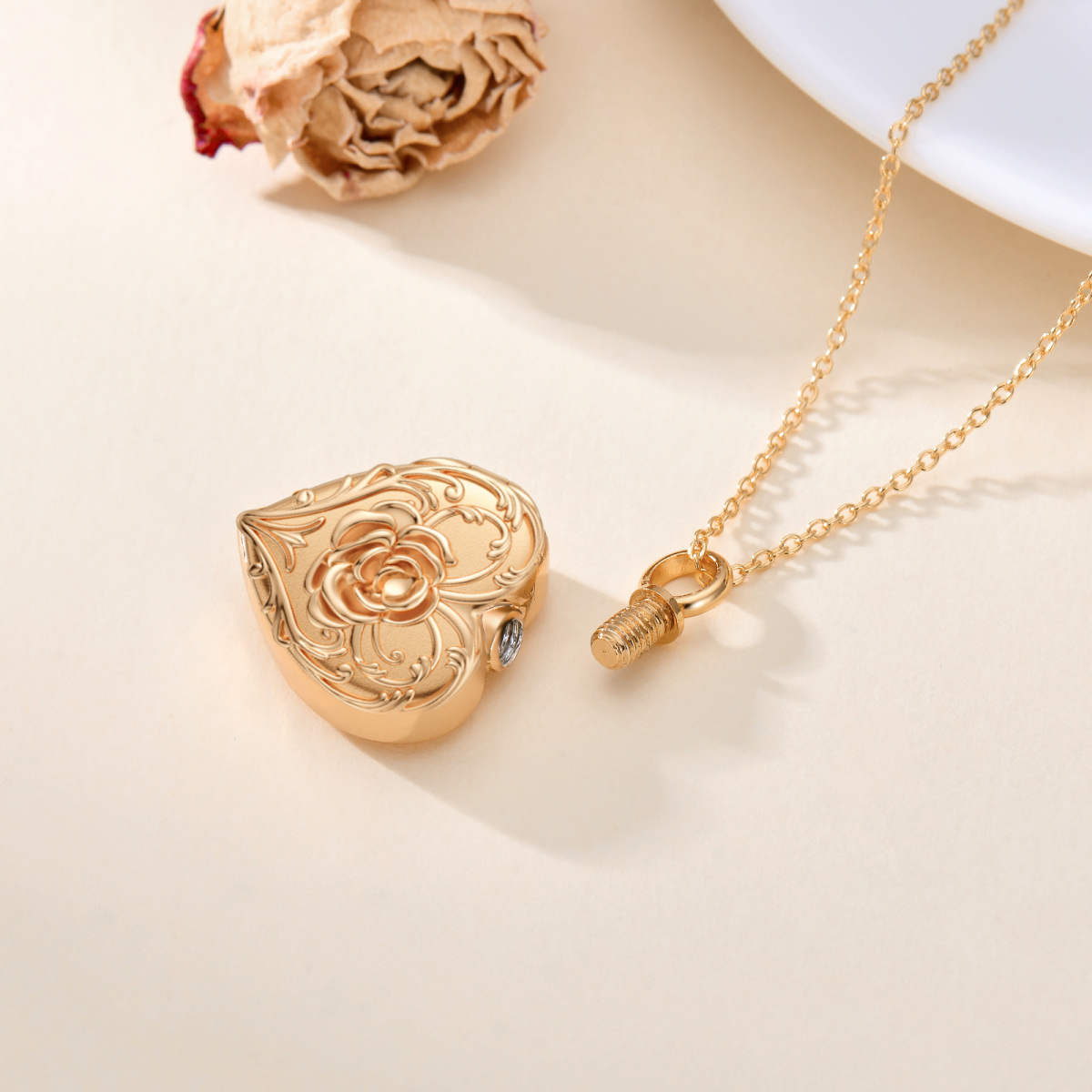 Plata de ley con rosa chapada en oro rosa con corazón grabado personalizado collar de urna de cremación para cenizas para mujeres mejor amiga-4