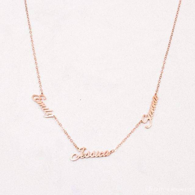 Collar con colgante con nombre clásico personalizado en plata de ley bañado en oro rosa-4