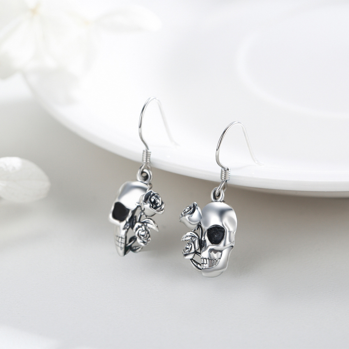 Pendientes de plata de ley con forma de rosa y calavera-4