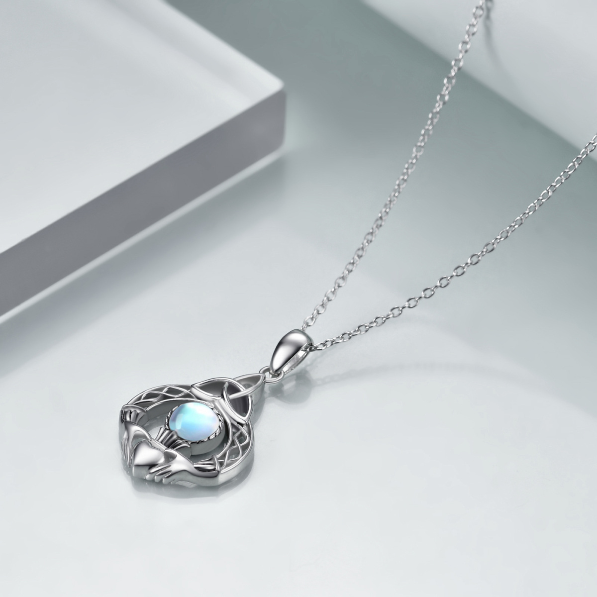 Collier en argent sterling avec pendentif nœud celtique en pierre de lune ronde-3