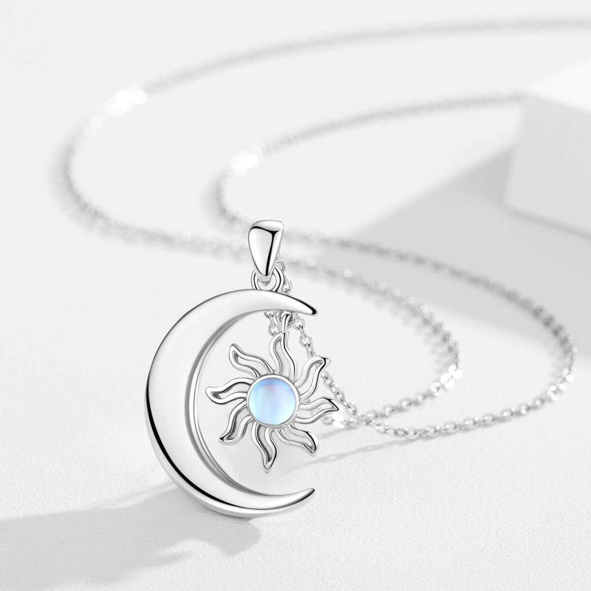 Collana con ciondolo in pietra lunare rotonda e sole in argento sterling-6