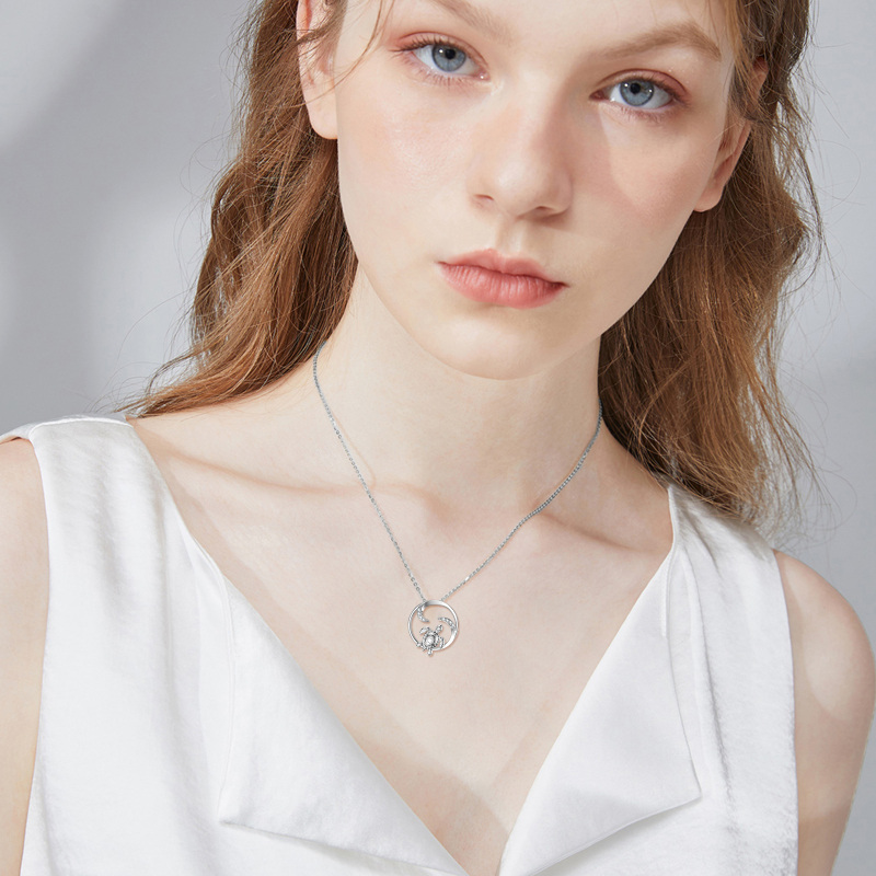 Collar con colgante de tortuga de plata de ley con circonita cúbica para mujer-2