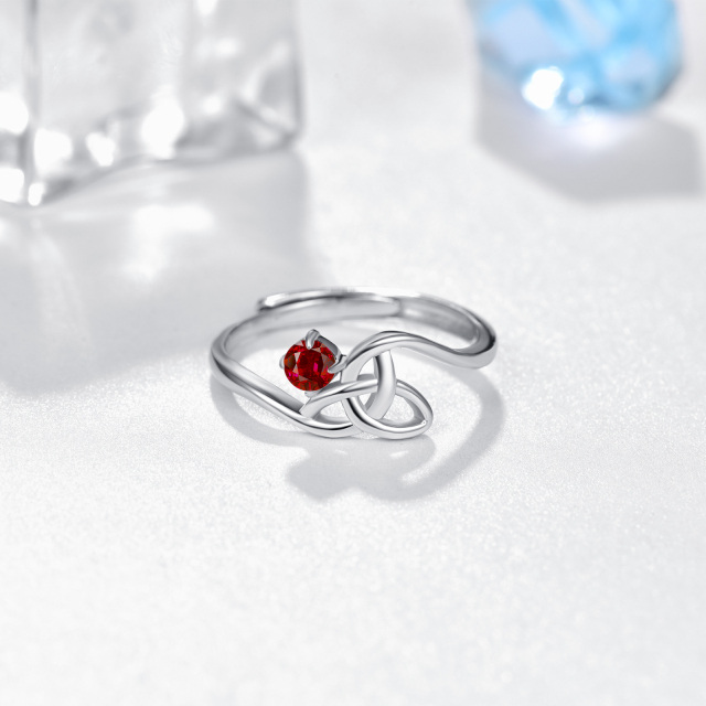 Anello con nodo celtico con zircone rotondo in argento sterling-3