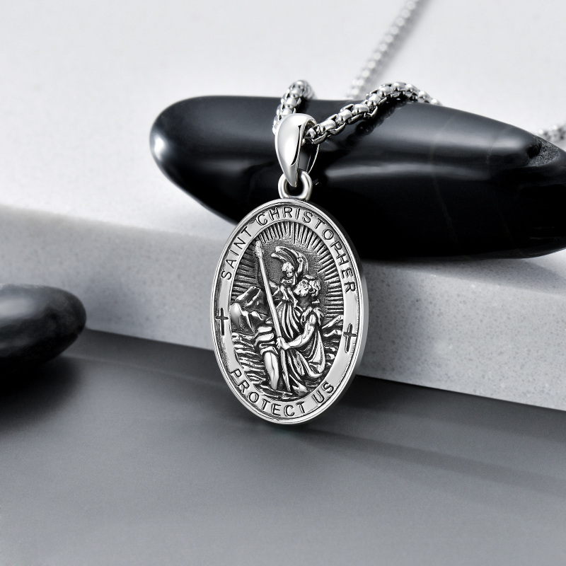 Collana da uomo in argento sterling con pendente a forma di San Cristoforo con spada e parola incisa-3