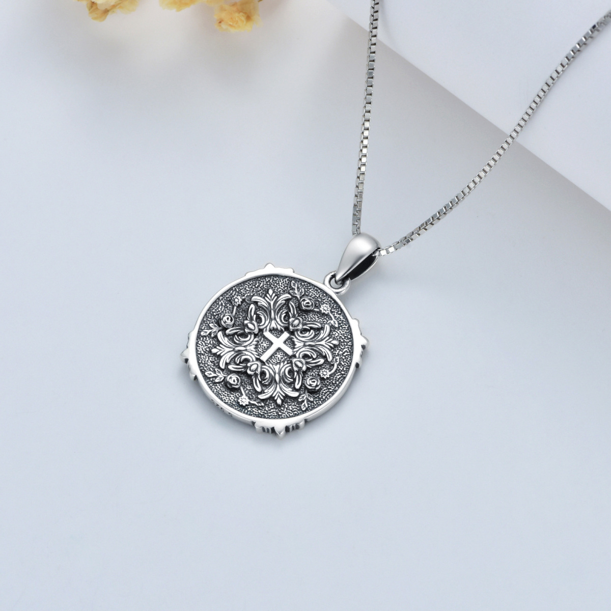 Collier en argent sterling avec pendentif Saint Jude-4