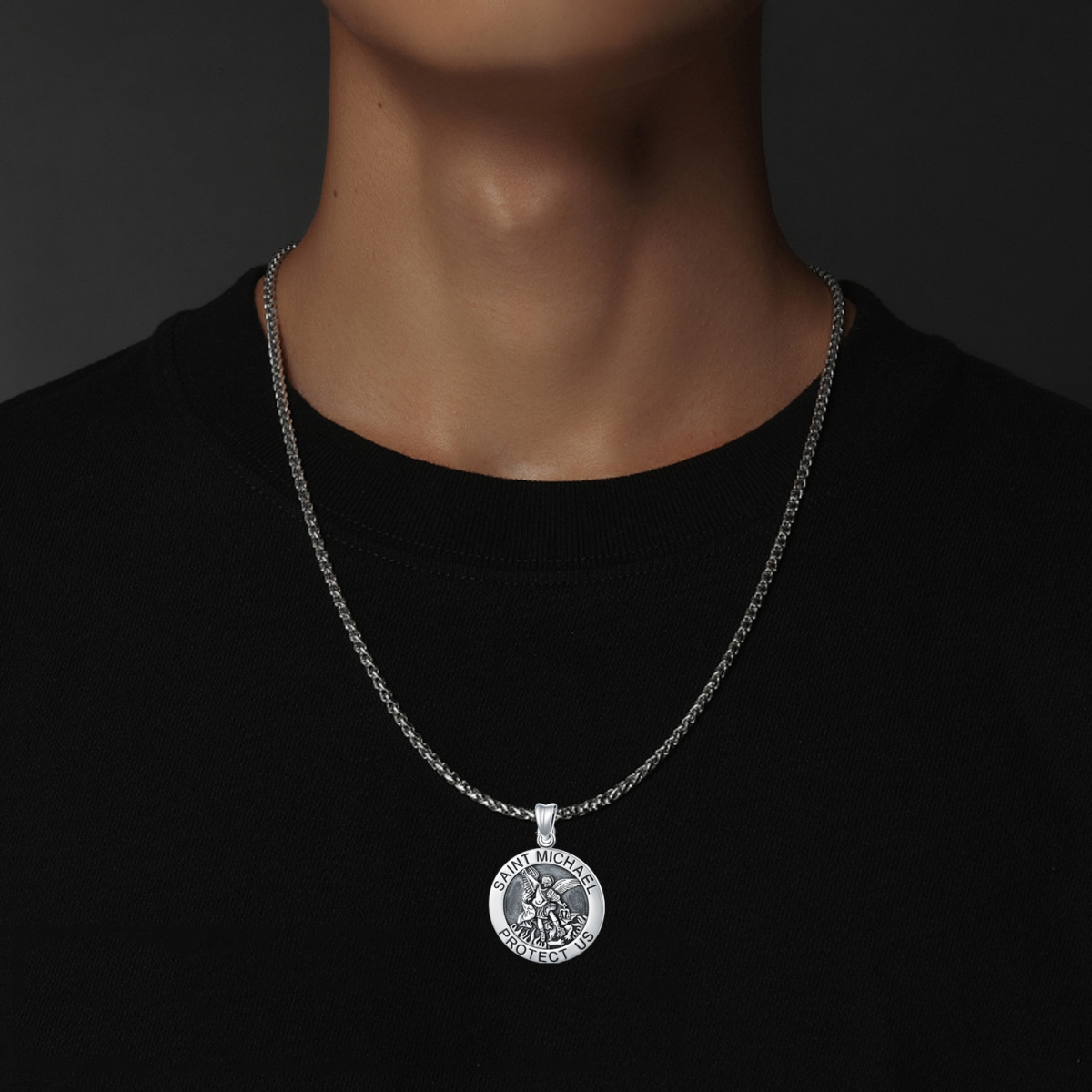 Collier en argent sterling avec pendentif en forme de pièce de monnaie Saint Michel avec mot gravé pour les hommes-2