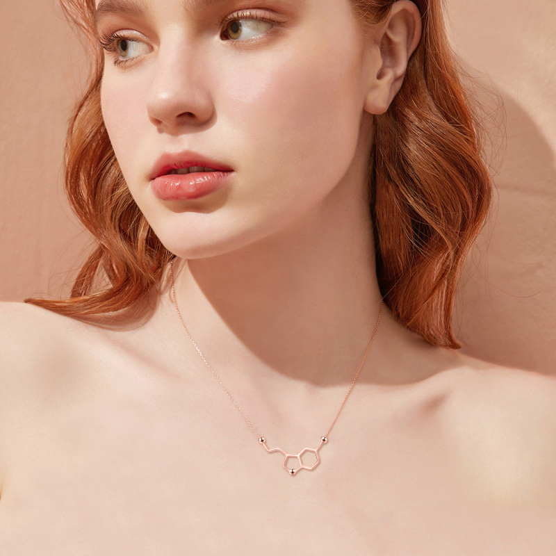 Halskette mit Anhänger „Serotonin-Molekül“ aus Sterlingsilber-3