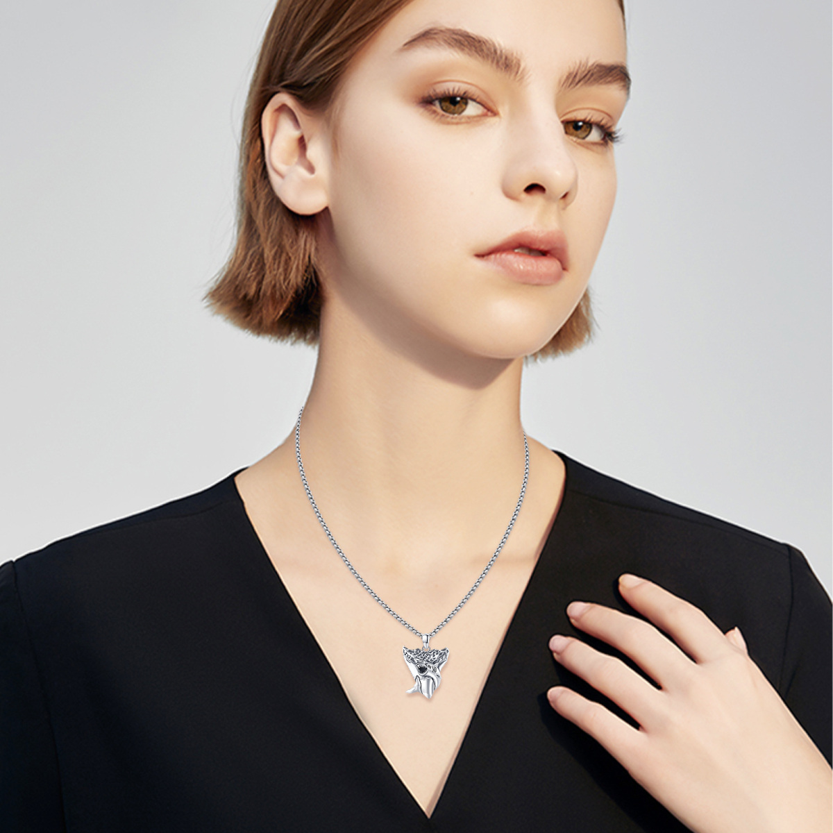 Collana con ciondolo a forma di squalo in argento sterling per uomo-3