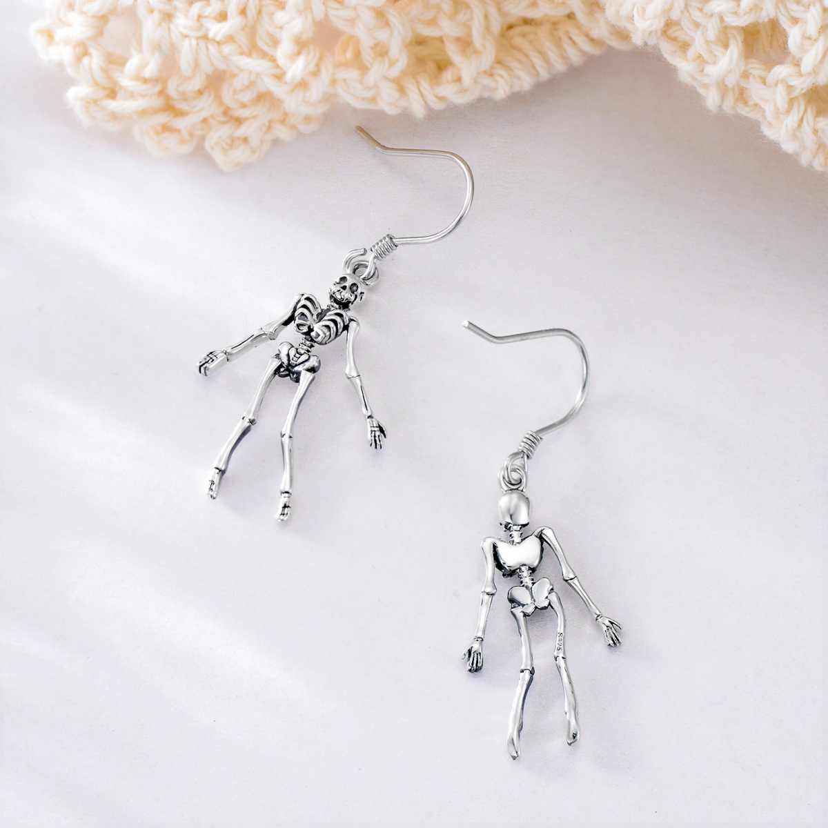 Boucles d'oreilles pendantes en argent sterling avec tête de mort-3