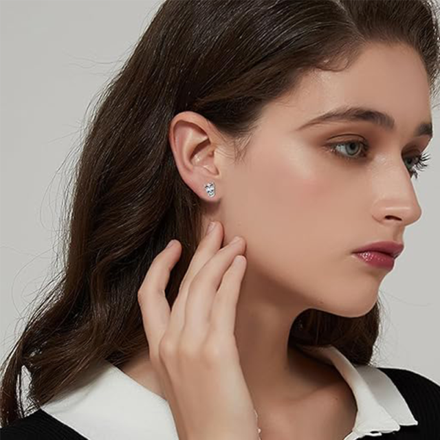 Boucles d'oreilles à tige en argent sterling et oxyde de zirconium en forme de tête de mort-2