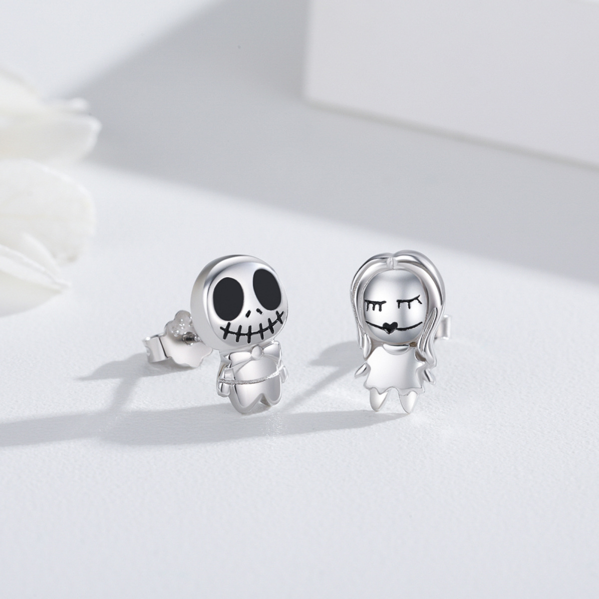 Pendientes calavera de plata de ley-4