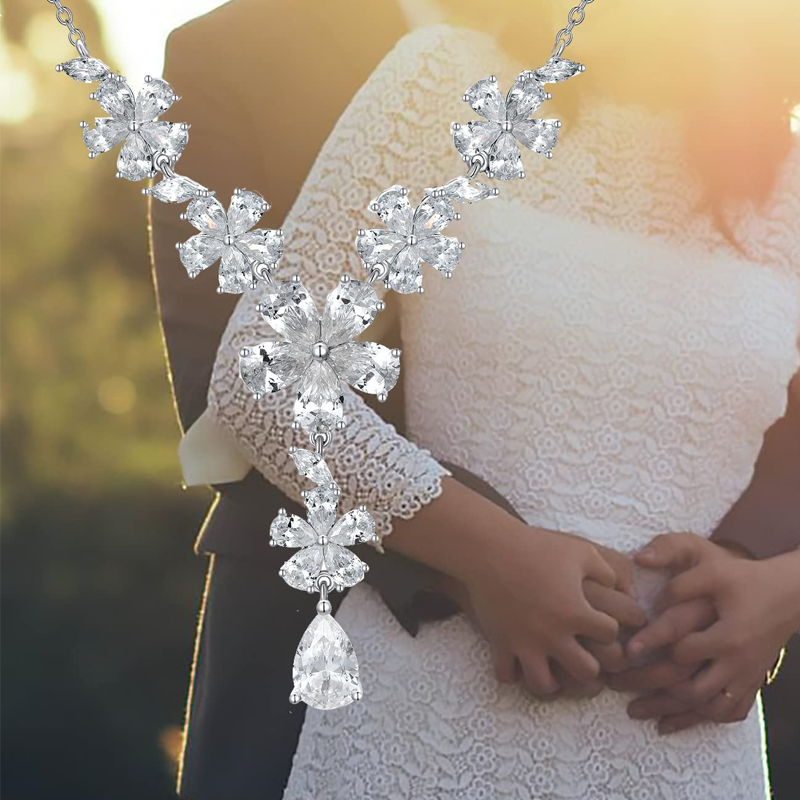 Halskette mit Schneeflocken-Anhänger aus Sterlingsilber mit Zirkonia-3