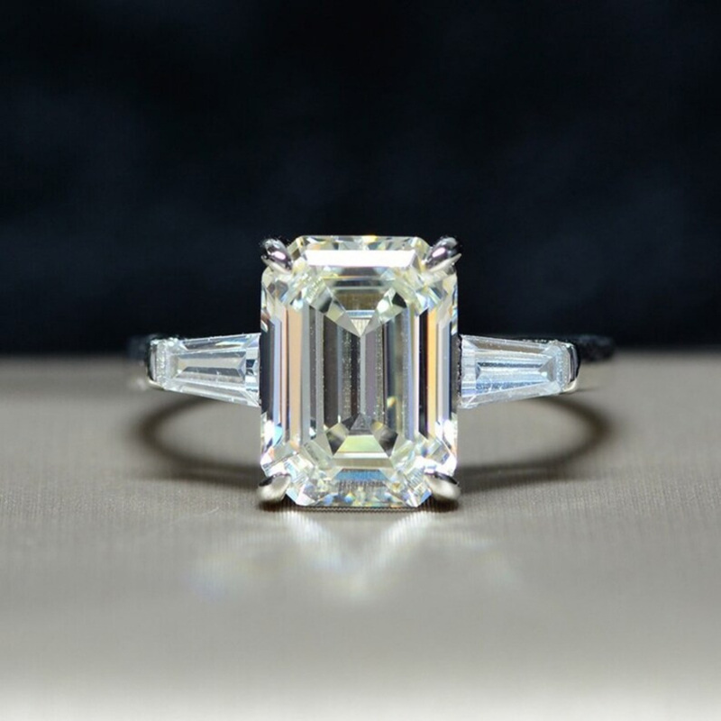 Anello di fidanzamento quadrato in argento sterling con moissanite per donna-5
