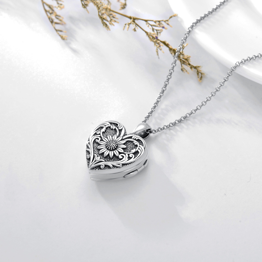 Collar Portafotos Personalizado Girasol y Corazón en Plata de Ley-4