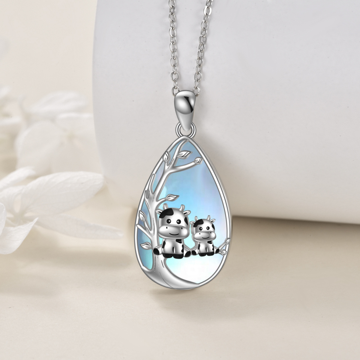 Collana in argento sterling con ciondolo a forma di goccia o di pera e di mucca in pietra lunare-3