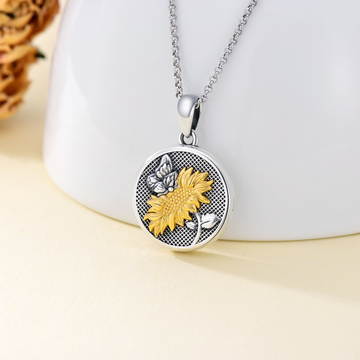 Sterling zilveren tweekleurige vlinder zonnebloem gepersonaliseerde fotozakje ketting-3