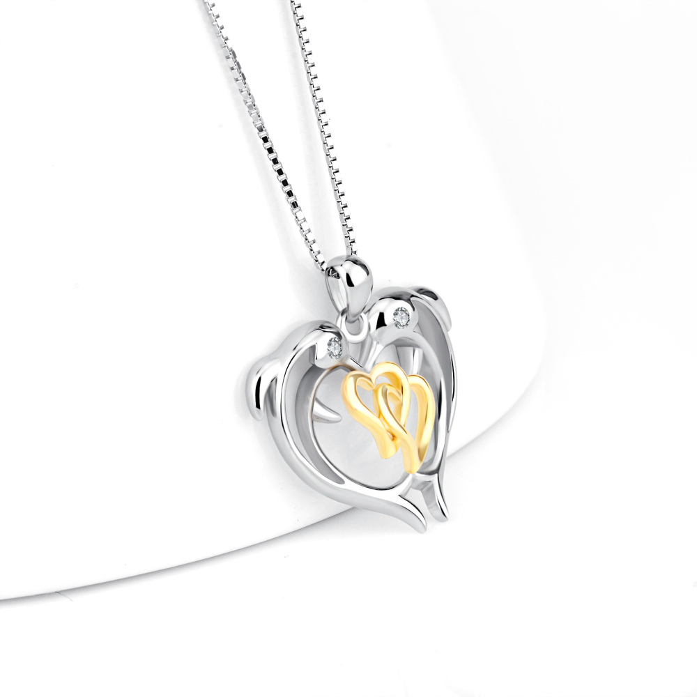 Collana da donna con pendente a forma di delfino e cuori intrecciati circolari bicolore in argento sterling con zirconi cubici-4