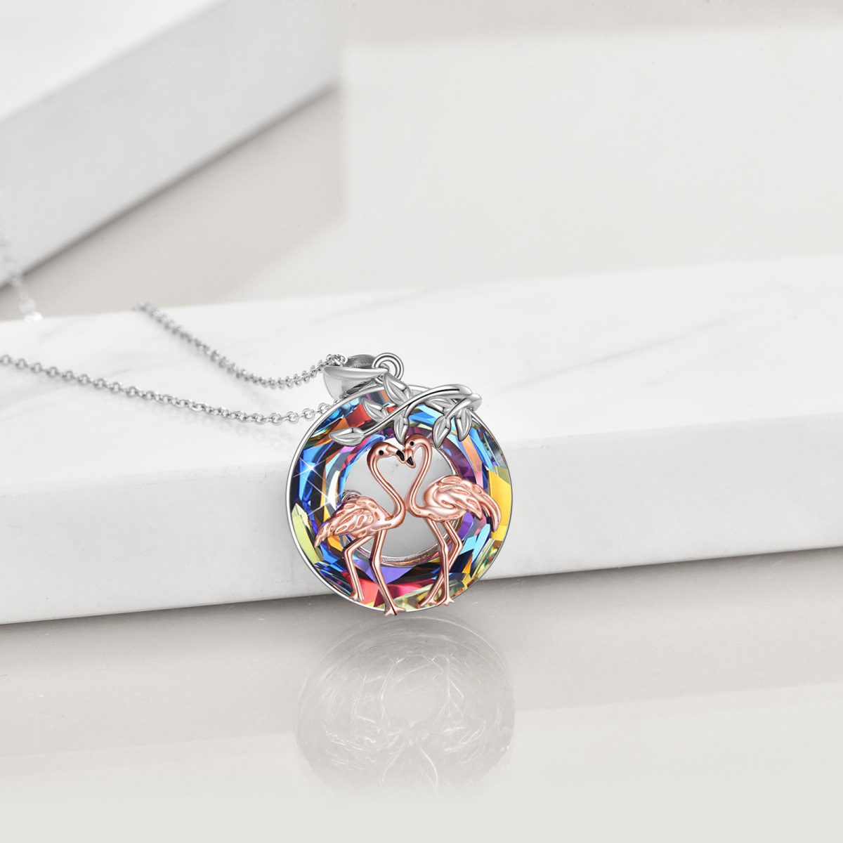 Colar de prata esterlina com pendente de cristal Flamingo em forma circular de dois tons-4