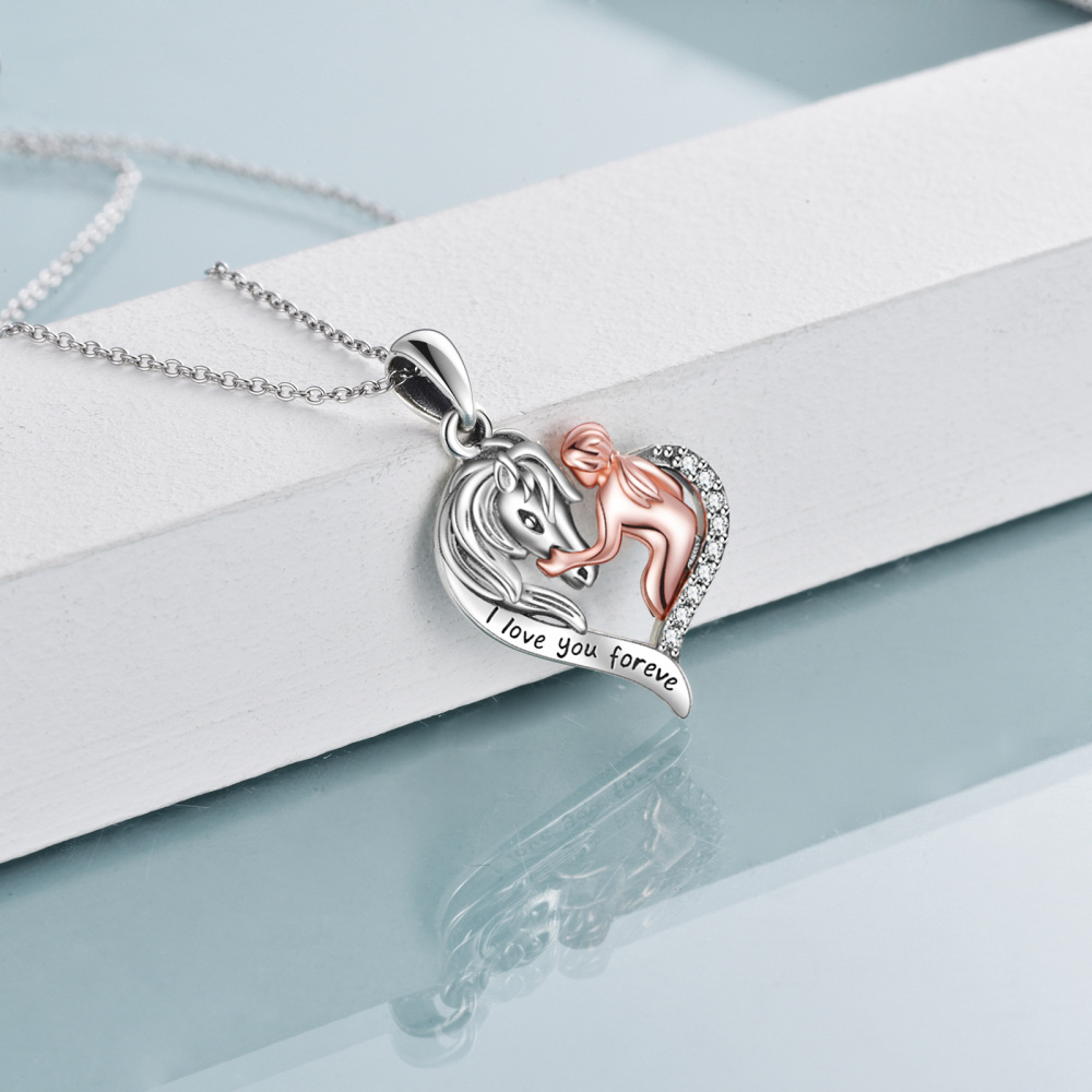 Collar de plata de ley de dos tonos con forma circular de caballo y colgante de corazón co-4