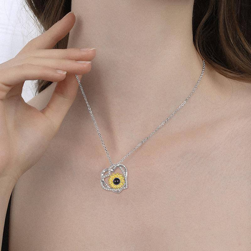 Collar con colgante de girasol de piedra de proyección circular de dos tonos de plata de ley con palabra grabada para mujer-2