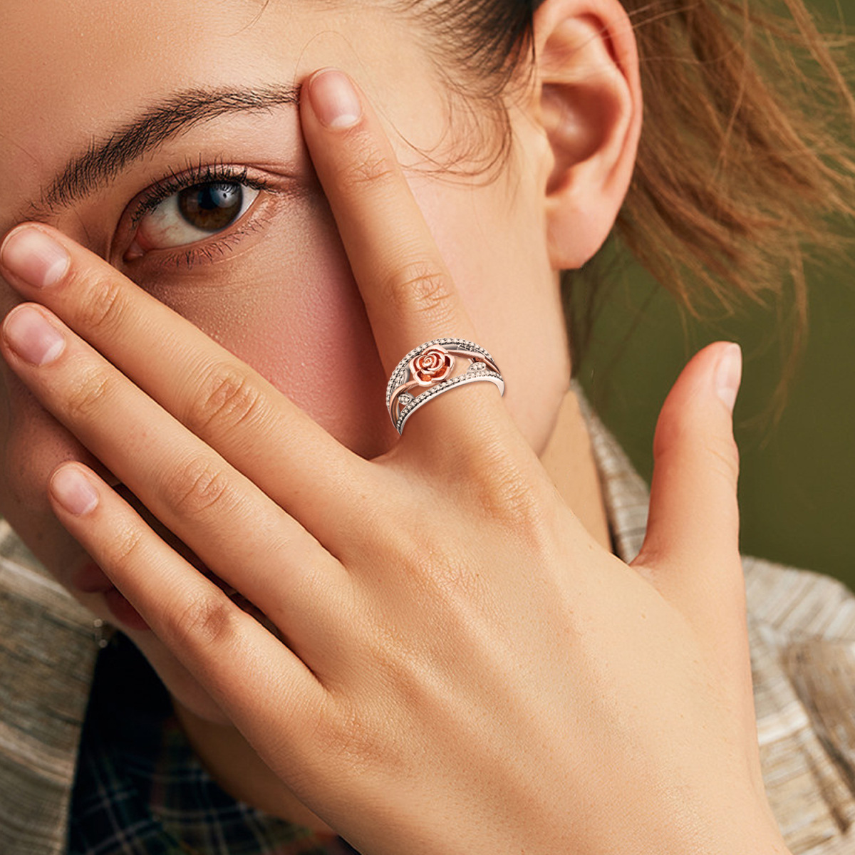 Anillo rosa de plata de ley con circonitas circulares en dos tonos-2