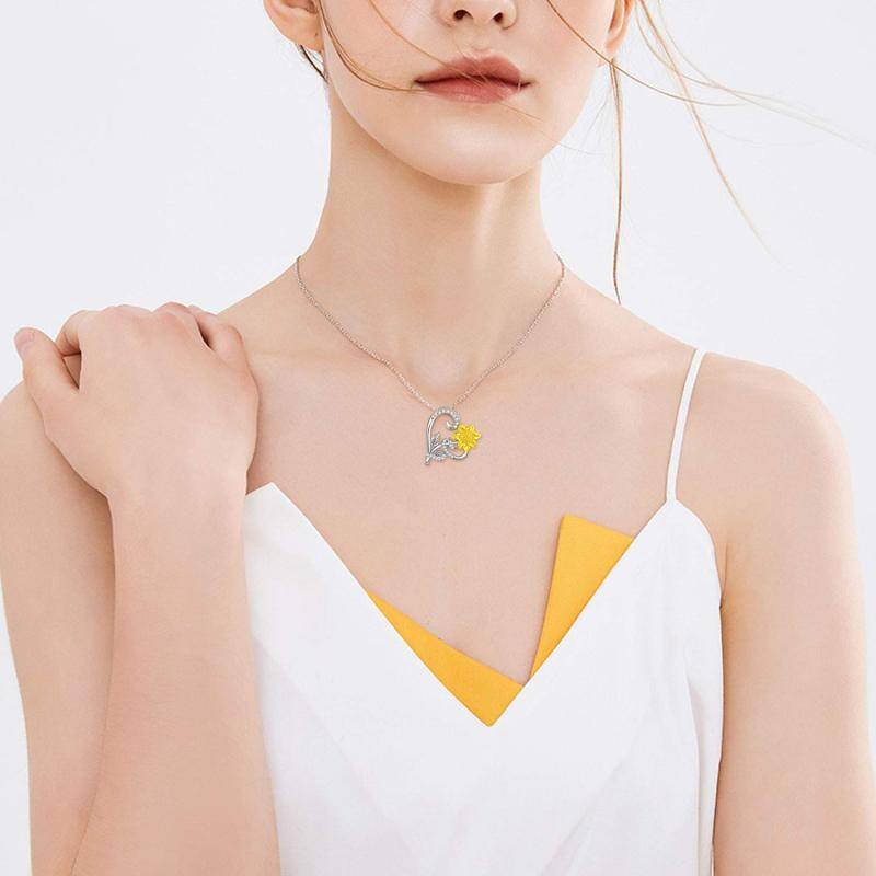 Colar com pingente de coração de girassol de zircônia cúbica em formato circular de prata esterlina-2