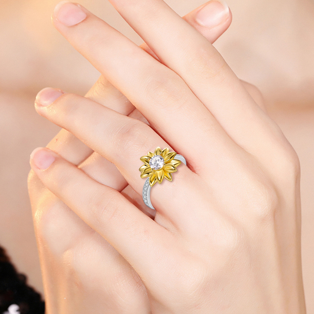 Sterling Silver Two-tone Round Shaped Cubic Zirconia Sunflower Ring-2
