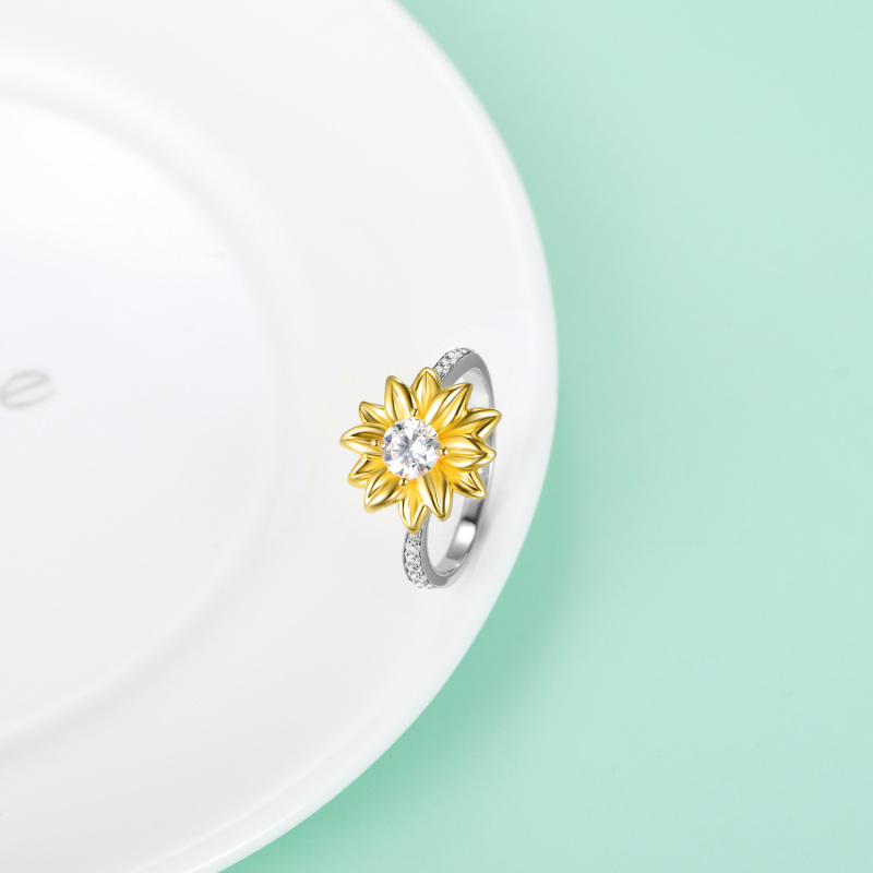 Sterling Silver Two-tone Round Shaped Cubic Zirconia Sunflower Ring-4