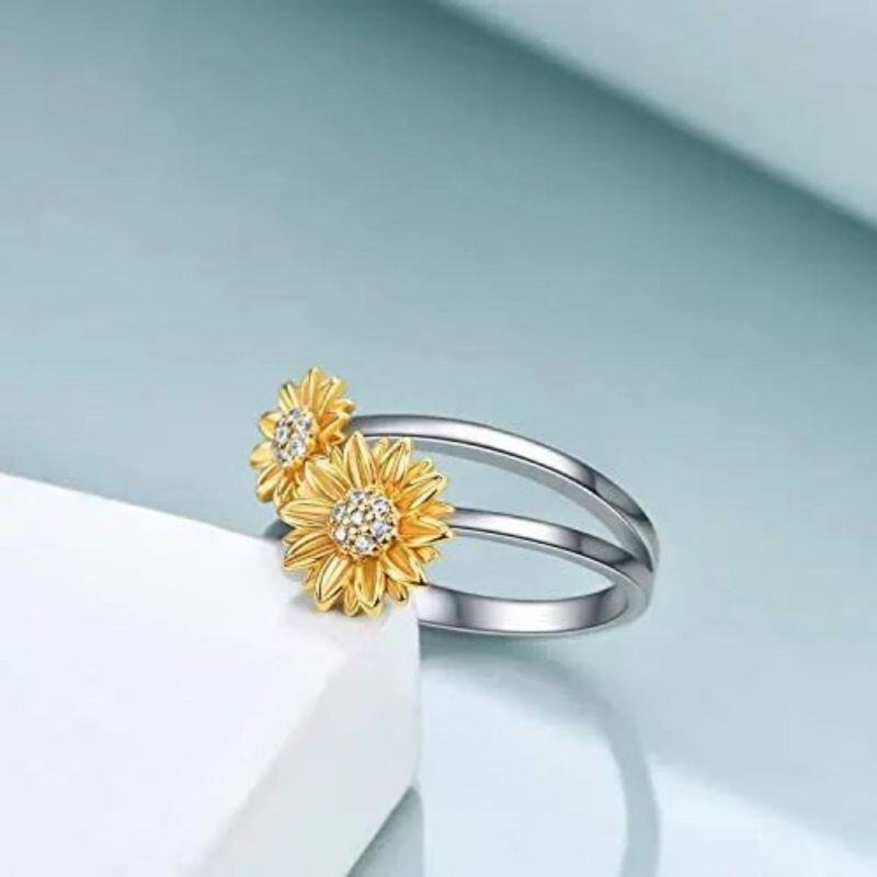 Sterling Silver Two-tone Round Shaped Cubic Zirconia Sunflower Ring-4