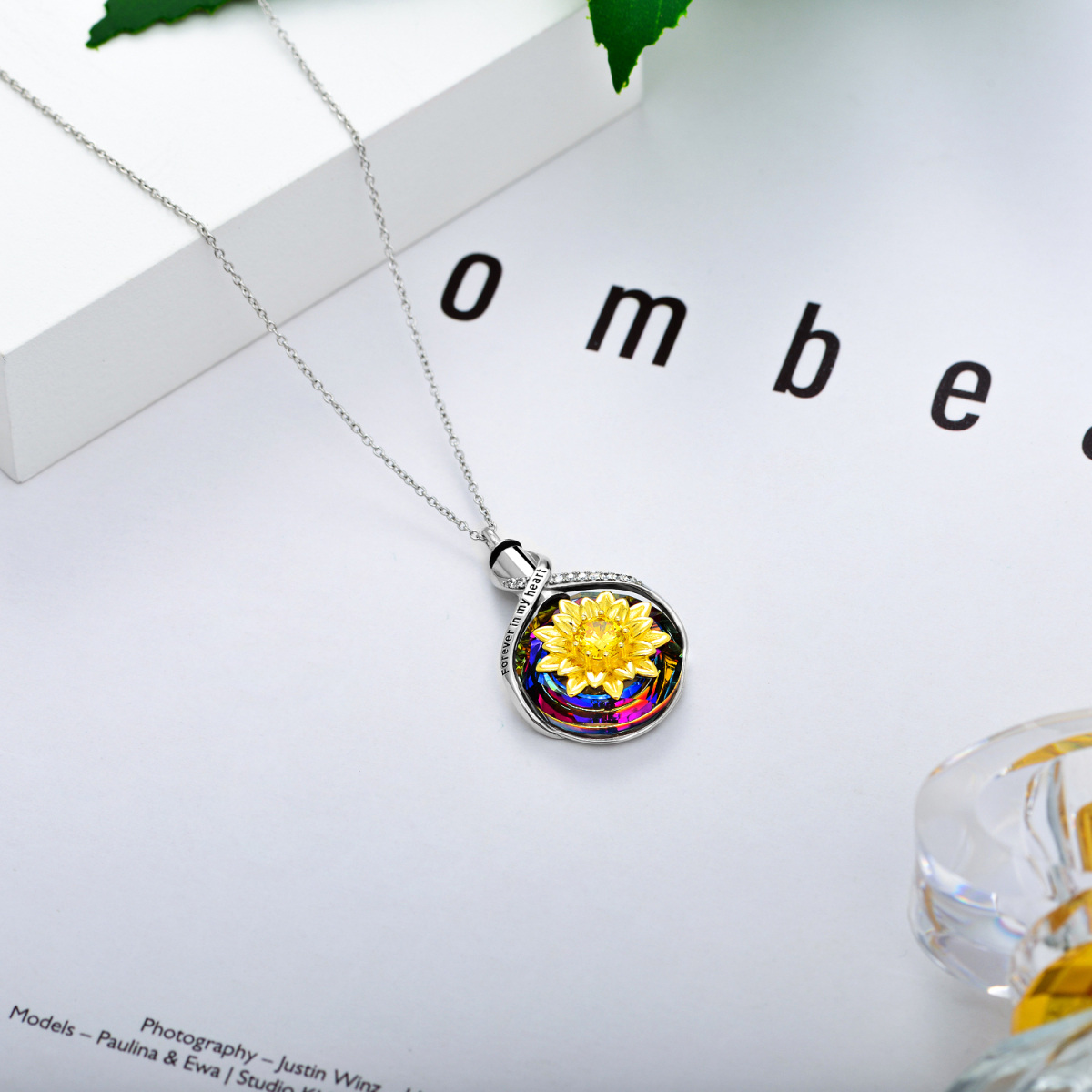 Collar de plata de ley con dos tonos de cristal girasol y símbolo infinito para cenizas con palabra grabada-4