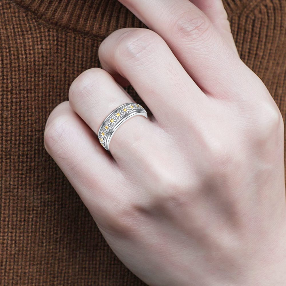 Sterling Silver Two-tone Daisy Spinner Ring-2