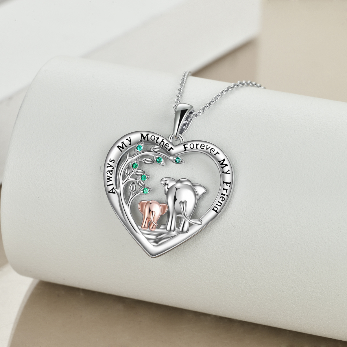 Collar de plata de ley bicolor con elefante y corazón de madre e hijo con palabra grabada-3