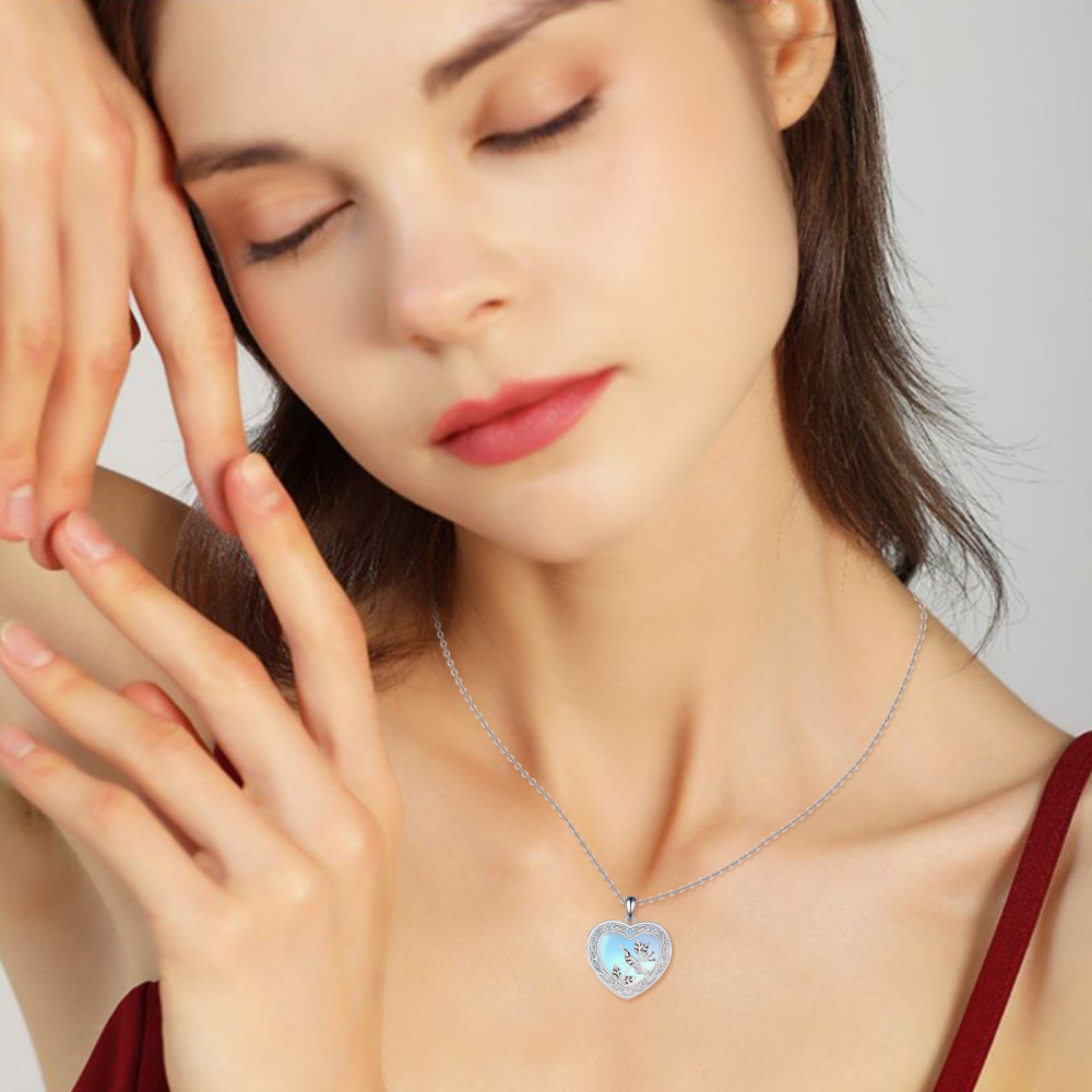 Collana da donna con ciondolo colibrì in pietra di luna a cuore bicolore in argento sterling-2