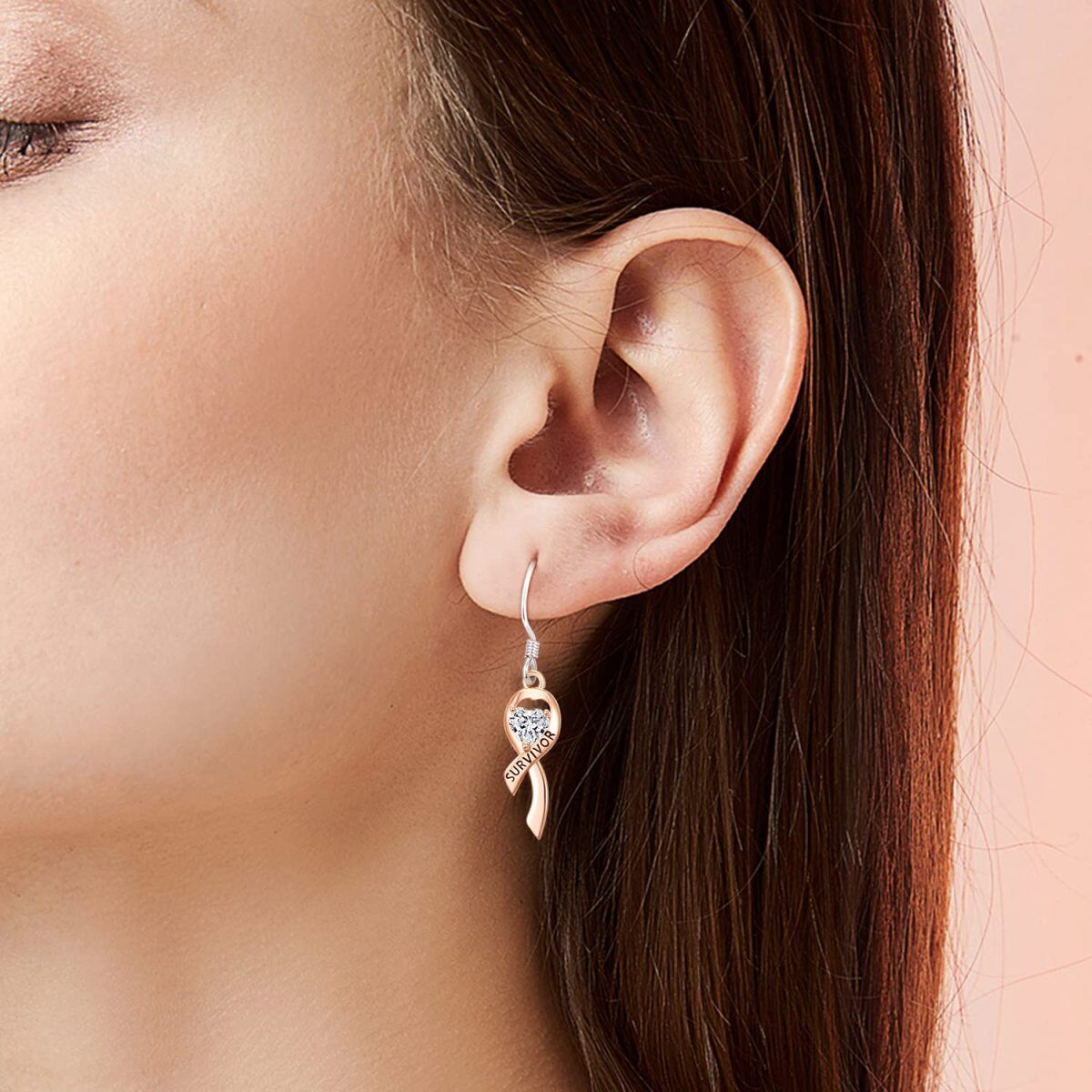 Pendientes colgantes de plata de ley con circonita cúbica y forma de corazón de dos tonos con palabra grabada para mujer-3