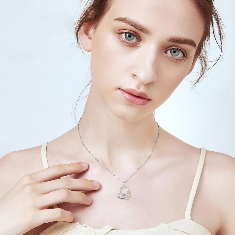 Collar Colgante Corazón Erizo y Girasol en Plata de Ley Bicolor con Palabra Grabada-2